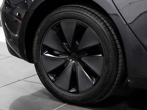 Used 2025 Tesla Model 3 Long Range image 58