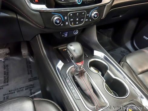 Used 2023 Chevrolet Traverse RS AWD/4WD image 26