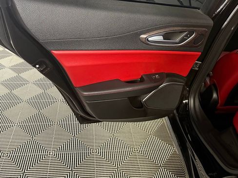 Used 2021 Alfa Romeo Giulia Ti w/ Nero Edizione RWD image 26