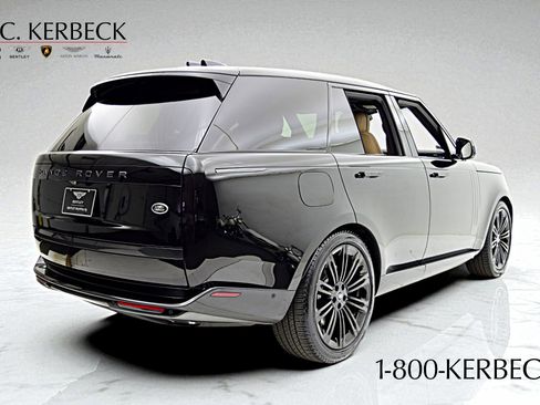 Used 2023 Land Rover Range Rover SE image 10