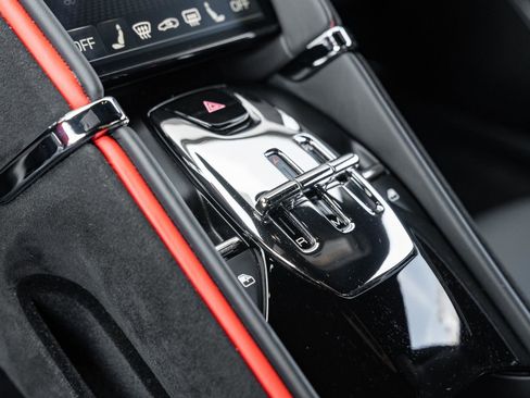 Used 2023 Ferrari Roma image 30