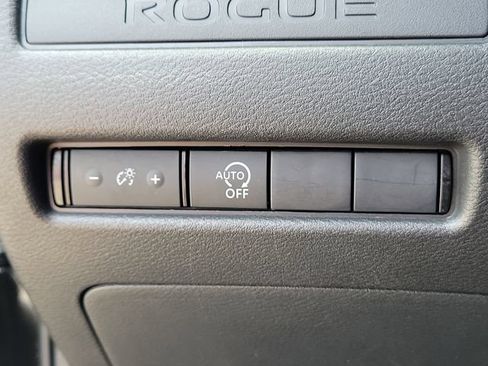Used 2024 Nissan Rogue S FWD image 20