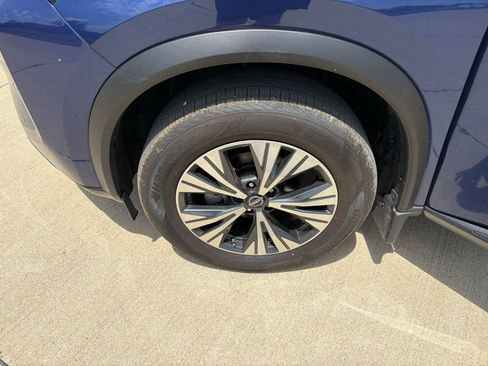 Used 2023 Nissan Rogue SV AWD/4WD image 29