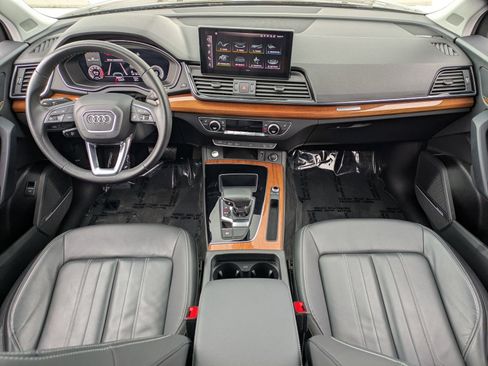 Used 2023 Audi Q5 2.0T Premium Plus w/ Premium Plus Package AWD/4WD image 7