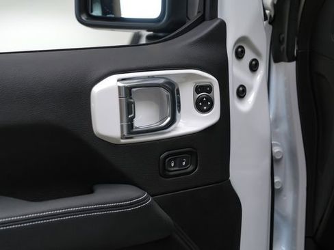 Used 2024 Jeep Wrangler Unlimited Rubicon 392 AWD/4WD image 95