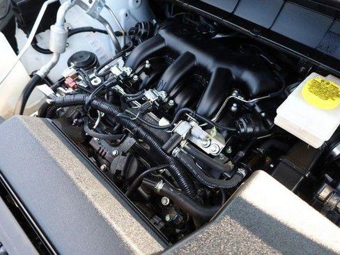 Used 2025 Nissan Pathfinder Platinum w/ Cargo Package FWD image 32