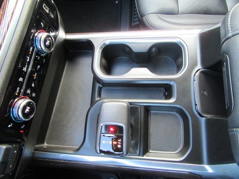 Used 2022 GMC Sierra 1500 Elevation image 48