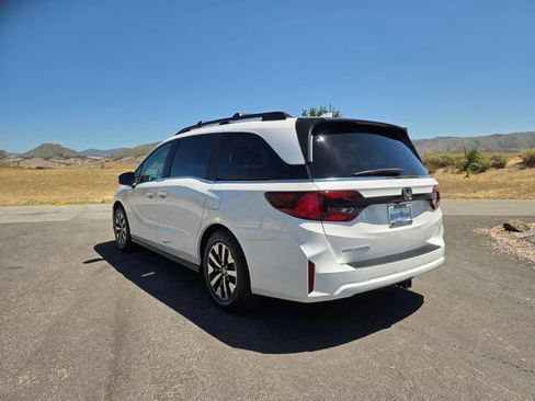 New 2026 Honda Odyssey EX-L image 8