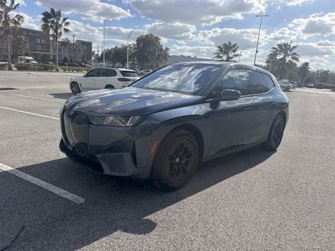 Used 2026 BMW iX xDrive45 w/ Premium Package image 8