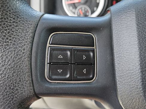 Used 2014 RAM 1500 Express RWD image 15