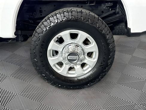 Used 2024 Ford F350 XLT AWD/4WD image 28