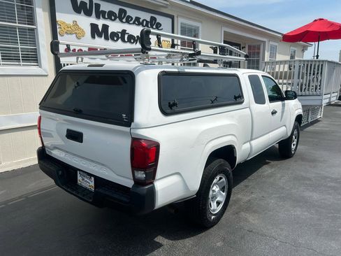 Used 2020 Toyota Tacoma SR RWD image 7