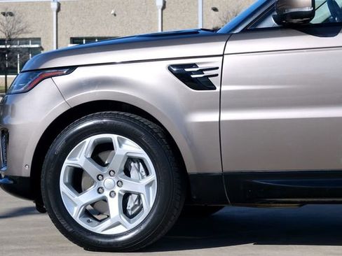 Used 2018 Land Rover Range Rover Sport HSE image 30