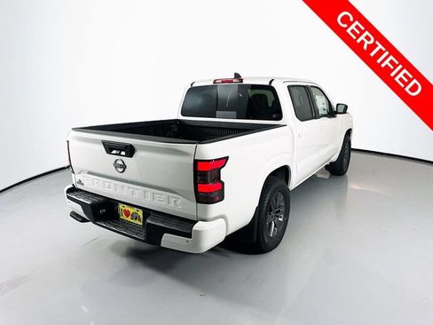 Certified 2025 Nissan Frontier SV RWD image 9