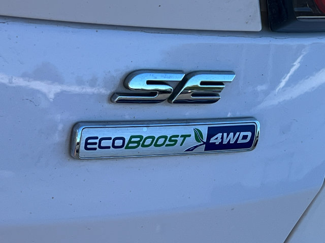 Used 2017 Ford Escape SE AWD/4WD image 2
