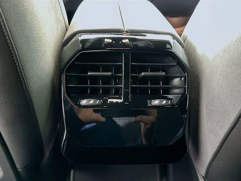 Used 2026 BMW iX xDrive45 w/ M Sport Package image 18