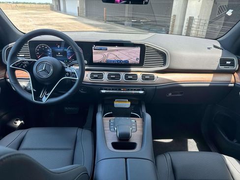 New 2025 Mercedes-Benz GLE 450 4MATIC image 9