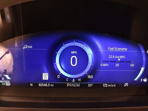 Used 2020 Ford Explorer Platinum w/ Premium Technology Package image 20