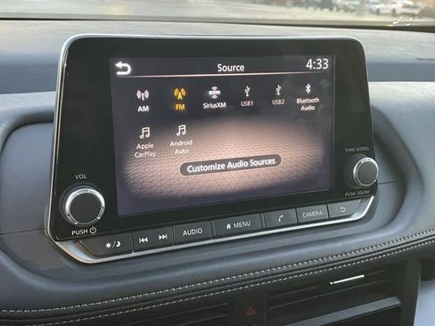 Used 2024 Nissan Rogue SV image 17