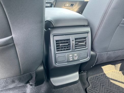 Certified 2026 Subaru Outback Premium AWD/4WD image 32