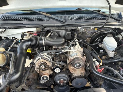 Used 2006 Chevrolet Silverado 1500 W/T image 27