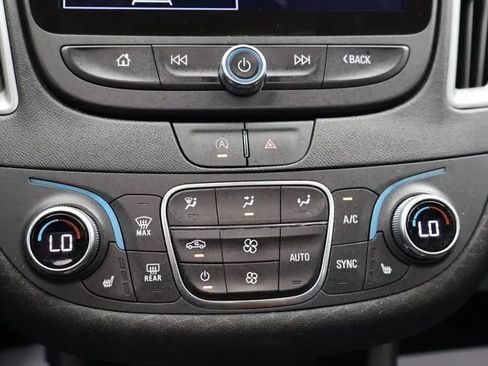Used 2024 Chevrolet Malibu LT FWD image 33