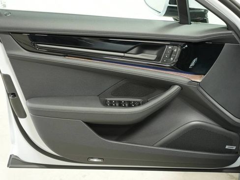 New 2025 Porsche Panamera 4 image 23