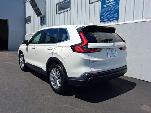 Used 2023 Honda CR-V EX-L image 3