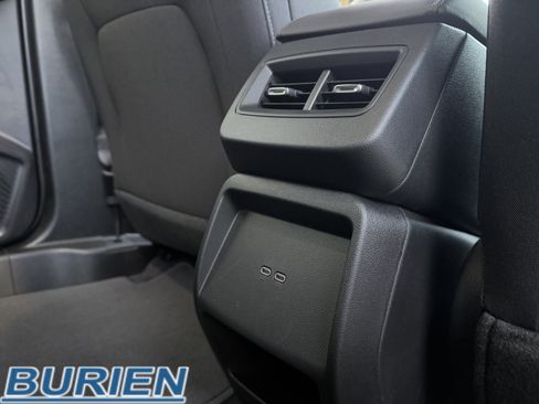 New 2026 Chevrolet Equinox EV LT image 27