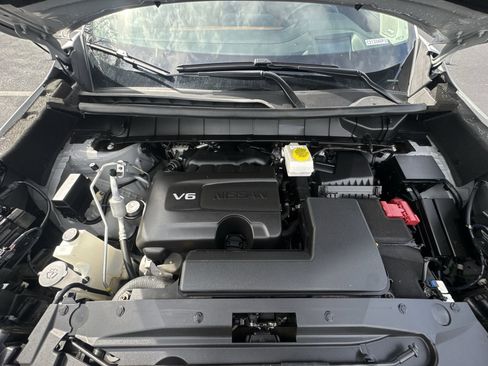Used 2023 Nissan Pathfinder Platinum AWD/4WD image 27