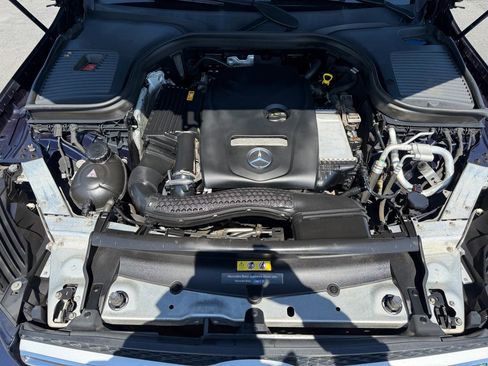 Used 2018 Mercedes-Benz GLC 300 4MATIC image 21