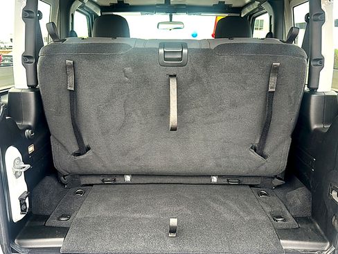 Used 2022 Jeep Wrangler Sport image 18