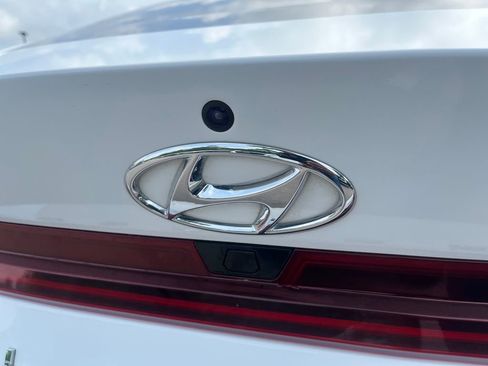 Used 2022 Hyundai Elantra Blue FWD image 40