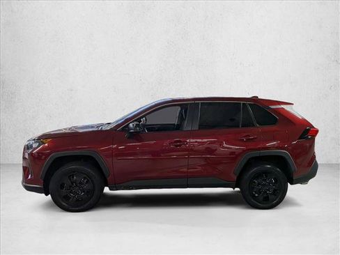 Used 2022 Toyota RAV4 LE FWD image 8