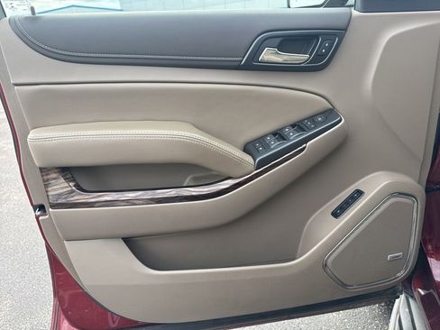 Used 2020 GMC Yukon SLT w/ Premium Edition image 15