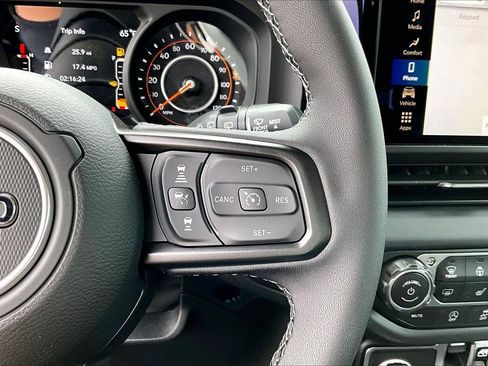 New 2026 Jeep Wrangler Unlimited Rubicon AWD/4WD image 23