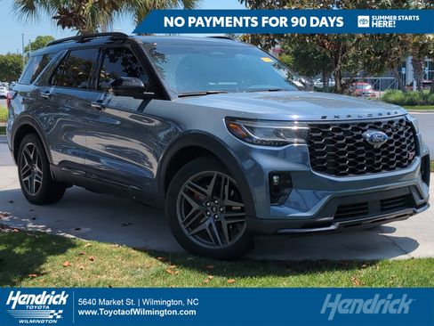 Used 2025 Ford Explorer ST AWD/4WD image 1