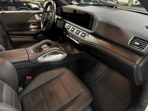 Used 2024 Mercedes-Benz GLE 350 4MATIC image 11