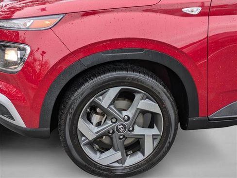 Certified 2023 Hyundai Venue SEL image 9