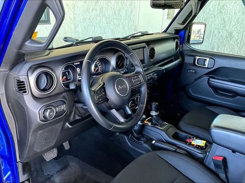 Used 2019 Jeep Wrangler Unlimited Sport S image 16