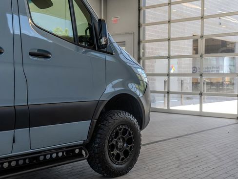 Used 2023 Mercedes-Benz Sprinter 2500 image 30