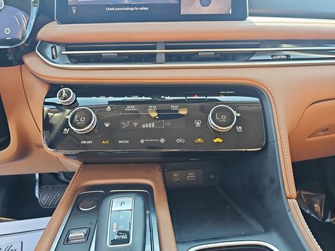 Used 2025 INFINITI QX60 Sensory AWD/4WD image 24