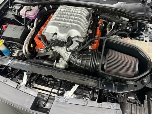 Used 2022 Dodge Challenger SRT Hellcat w/ Plus Package image 39