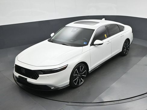 Used 2023 Honda Accord Touring image 57