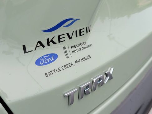Used 2025 Chevrolet Trax ACTIV FWD image 31
