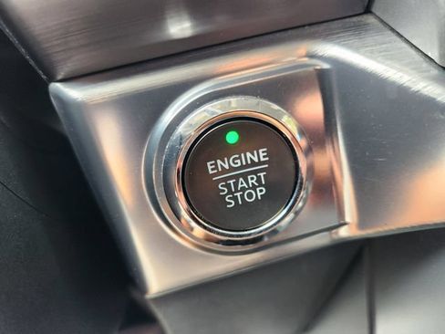 Used 2022 Ford F150 Lariat AWD/4WD image 8