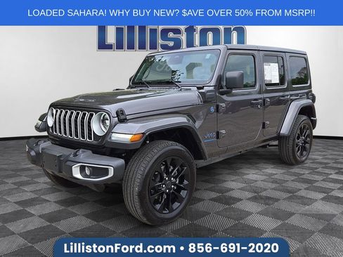 Used 2025 Jeep Wrangler Unlimited Sahara w/ Safety Group AWD/4WD image 1