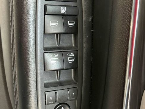 Used 2020 Jeep Grand Cherokee Limited image 27