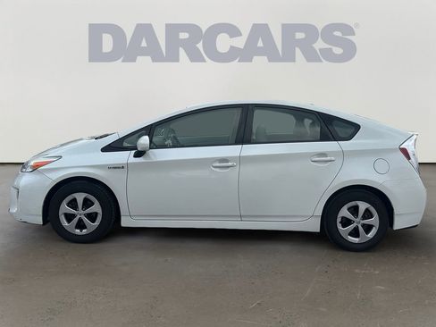 Used 2015 Toyota Prius Two image 4