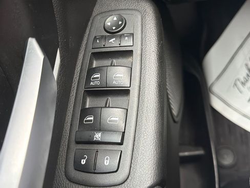Used 2022 RAM 1500 Big Horn AWD/4WD image 15